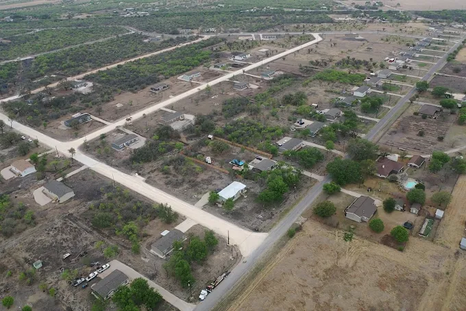 Alamo Acres community photo 4