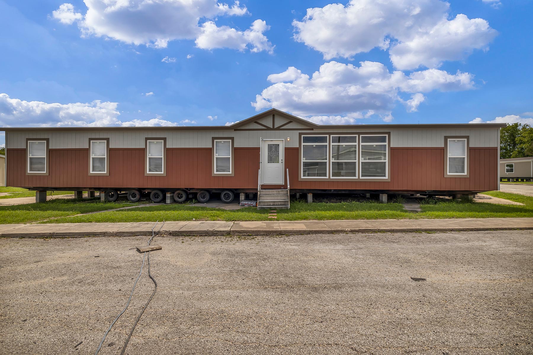 Grand-Prairie-(CSD3276J)-Exterior-1.jpg