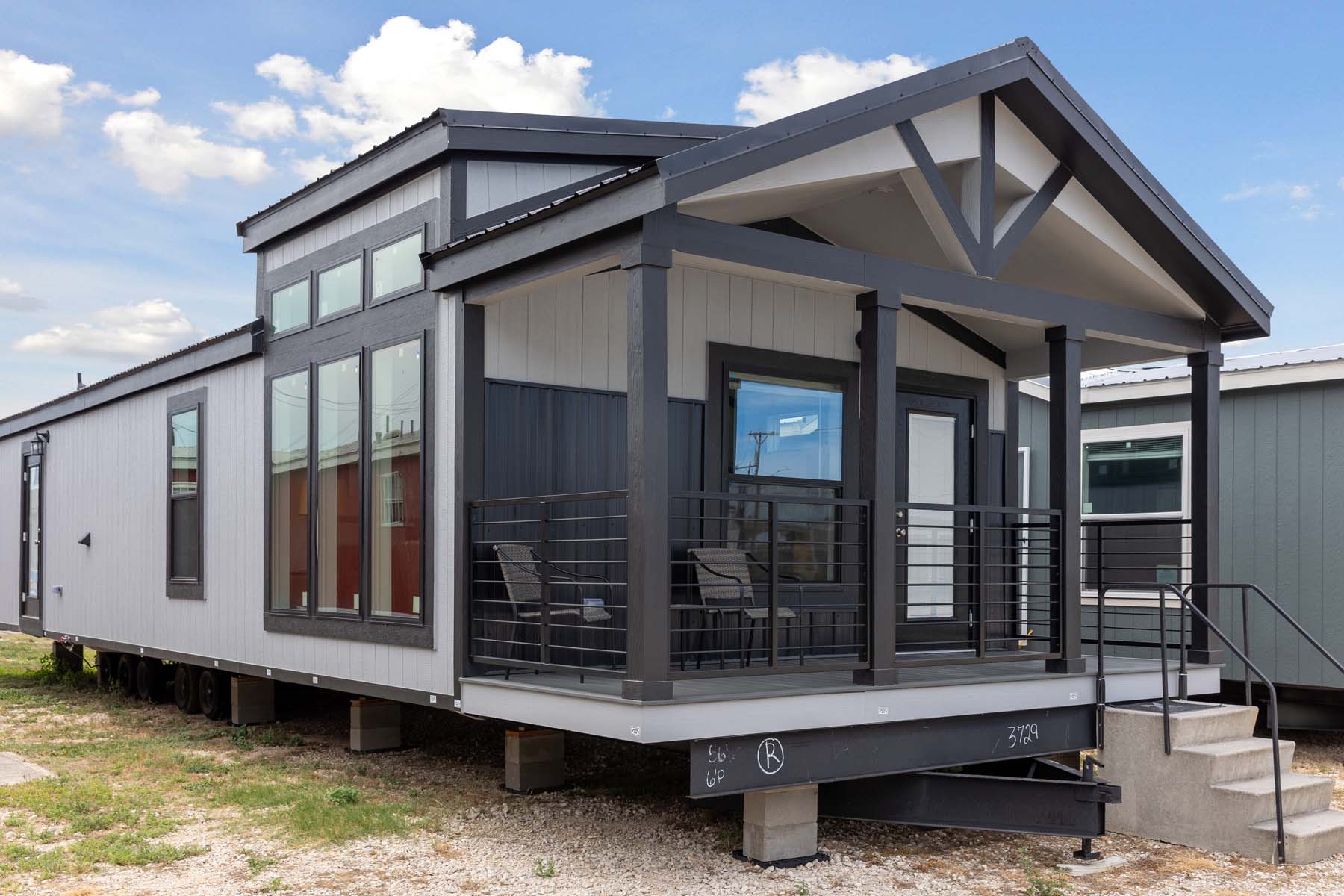 P1856A Exterior (2)xctvbyunim.jpg